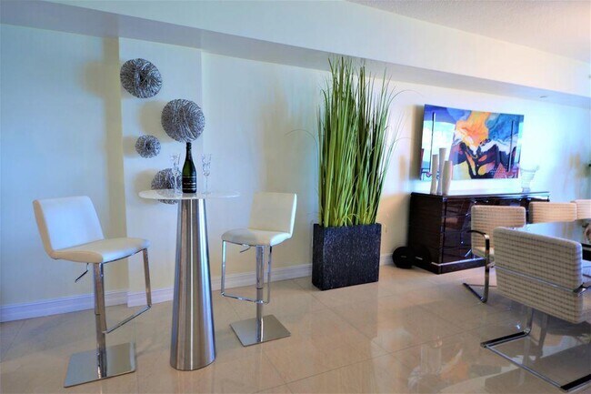 Foto del edificio - 3501 N Ocean Dr