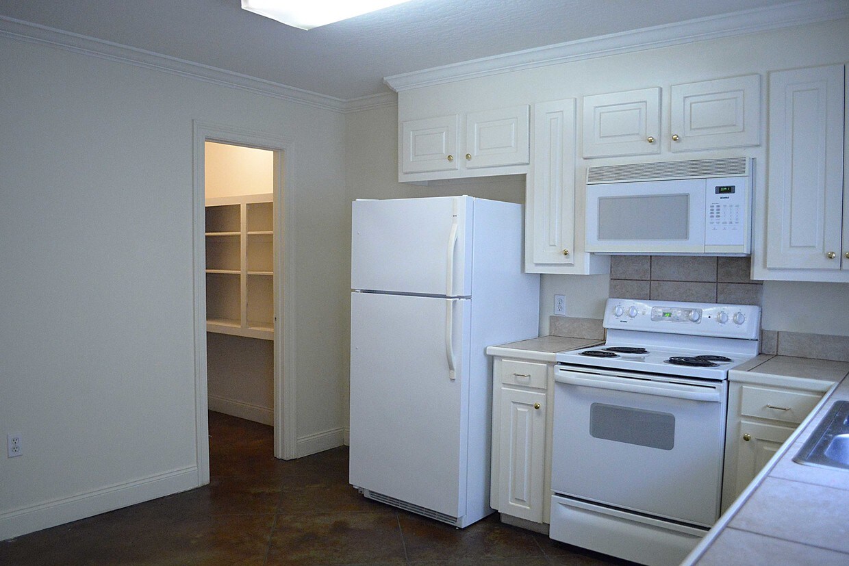 341 Steelman Rd Unit F, Hattiesburg, MS 39402 Apartments in