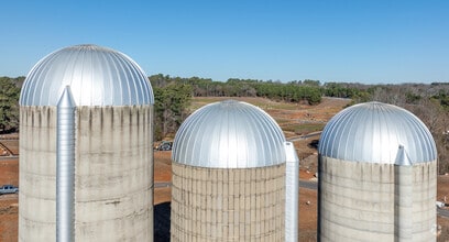 Building Photo - The Pace at Holding Village