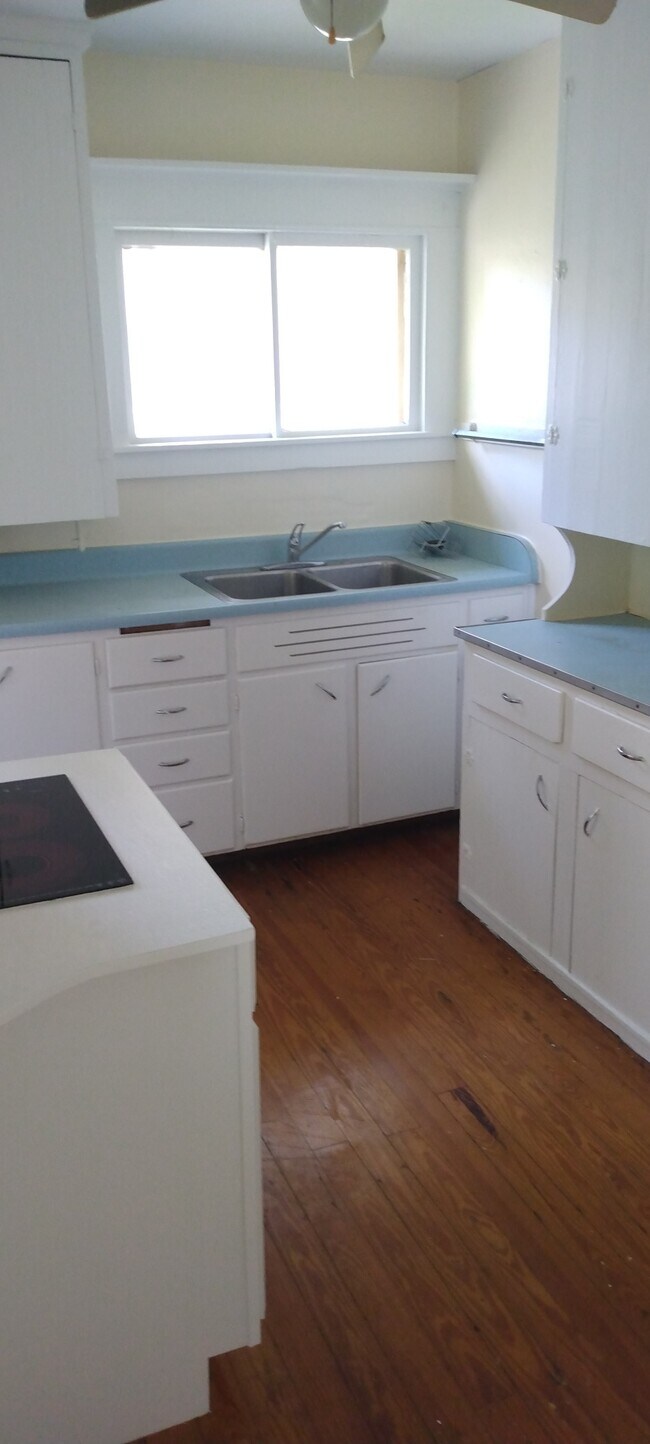 Foto del edificio - 2259 Hillview St