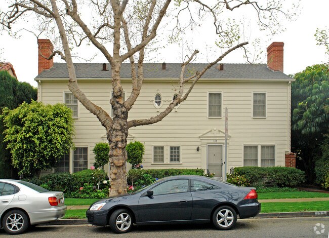 Building Photo - 133 S Bedford Dr