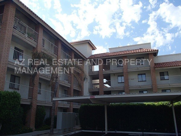 Primary Photo - 17 E Ruth Ave