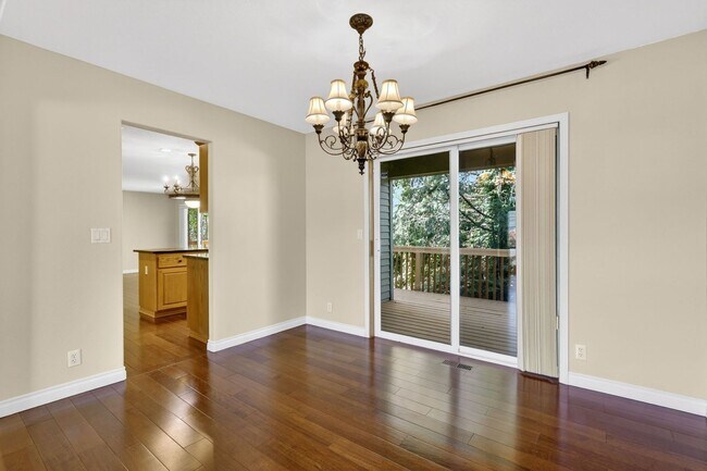 Building Photo - 4 Bed on Cul de Sac Bethany Amenities Quick Drive to Intel/Nike & Deck Backs to Greenspace