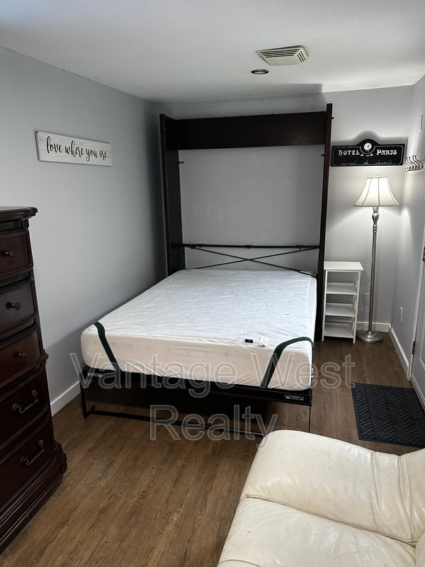 Building Photo - 1778-1778 Smithson Dr