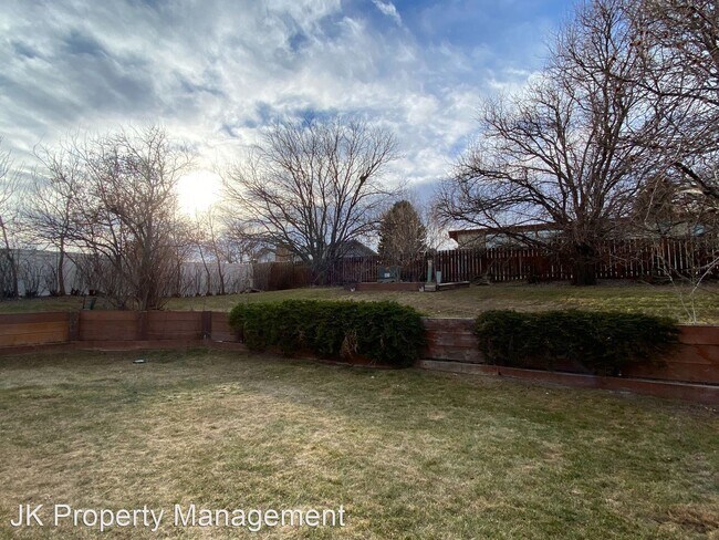 Foto del edificio - 4 br, 2.5 bath House - 2756 Evergreen Drive