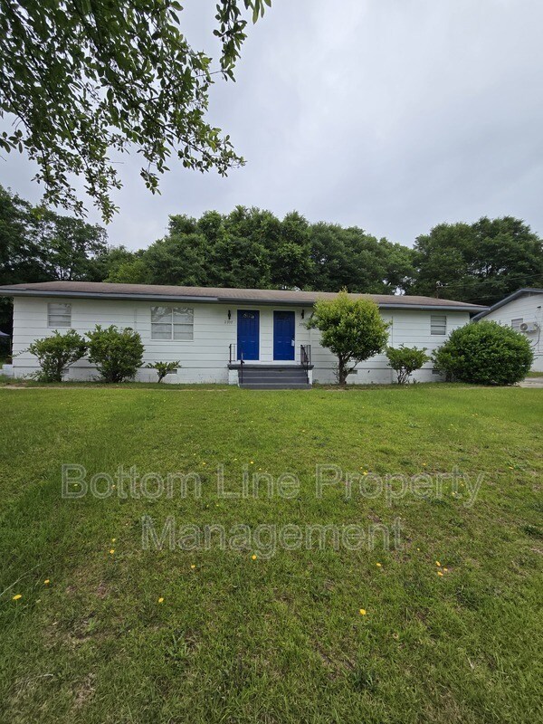 Building Photo - 2907 Skyline Rd