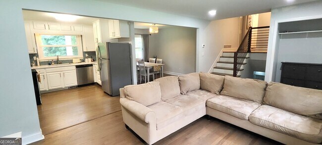 Foto del edificio - 2752 Arrowood Dr