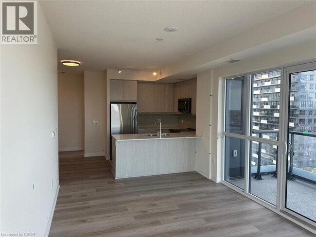 Building Photo - 15 Watergarden Dr