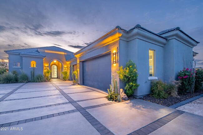 Foto del edificio - 5016 E Lone Mountain Rd