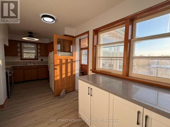 Photo du bâtiment - 12190 Warden Ave.