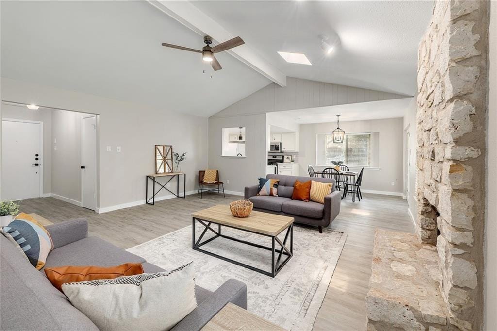 Foto principal - 707 Newcastle Ln