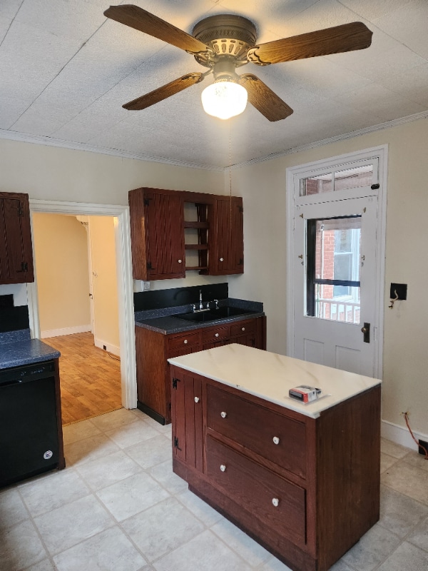 Foto del edificio - 119 S River St