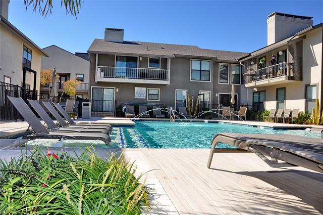 Foto del edificio - 5909 Birchbrook Dr