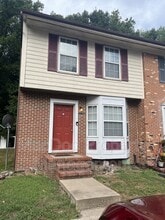 Building Photo - 5238 King's Wood Ln