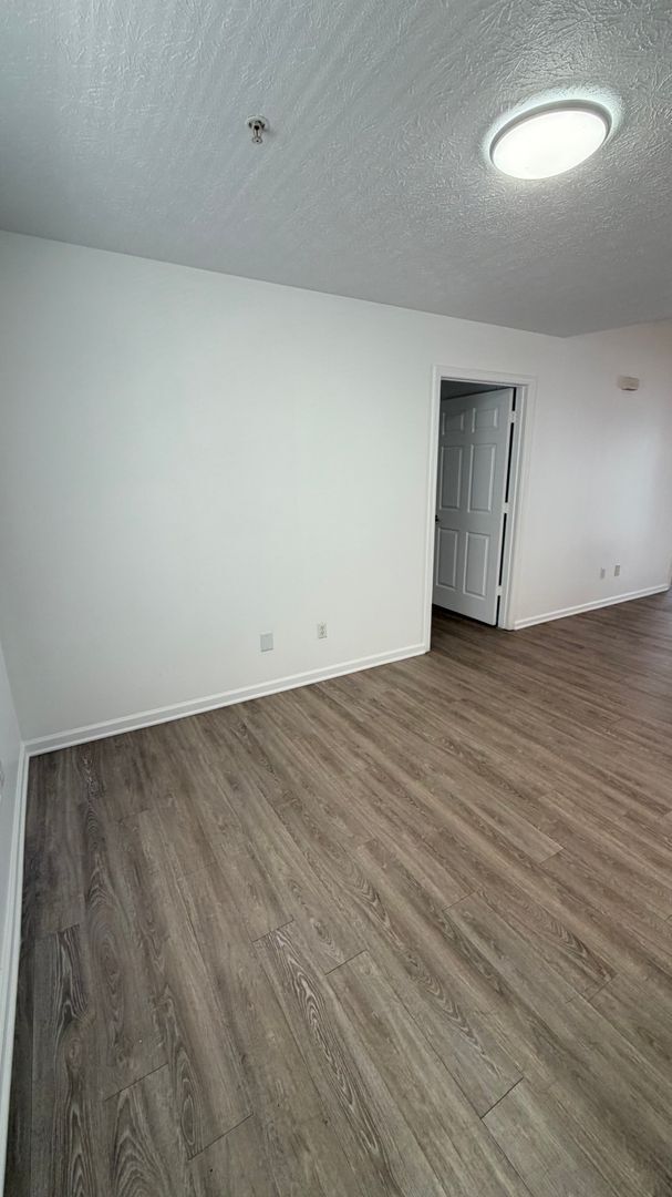 Foto del edificio - 9129 Laird St