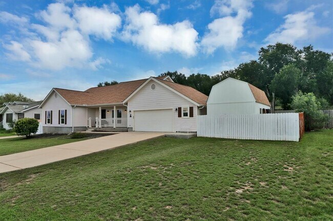Foto del edificio - 203 Dunkeld Dr