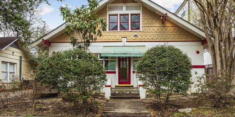 Primary Photo - 1128 W Pierce