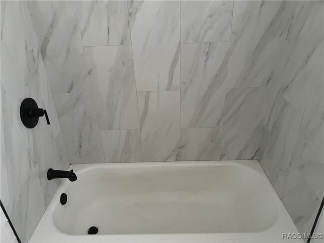 Building Photo - 8 W Murray St