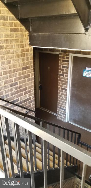 Building Photo - 3320 Hewitt Ave