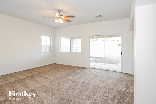 Building Photo - 1408 Palomino Farm Way