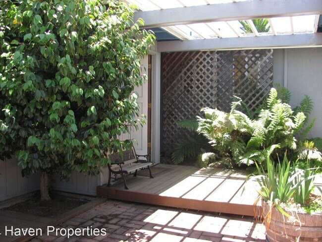 Building Photo - 3 br, 2 bath House - 1551 Galleon Way