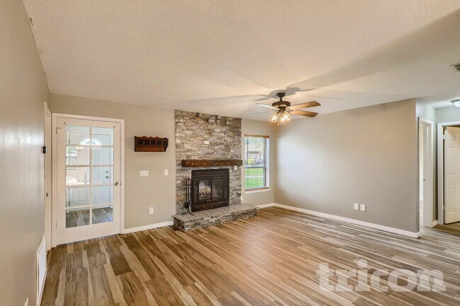 Building Photo - 2813 Whippet Ct