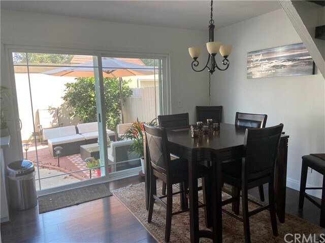 Foto del edificio - 1404 N Roundtree Ln