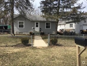 Building Photo - 168 Heather Dr
