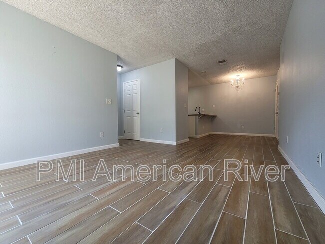 Building Photo - 3939 Madison Ave
