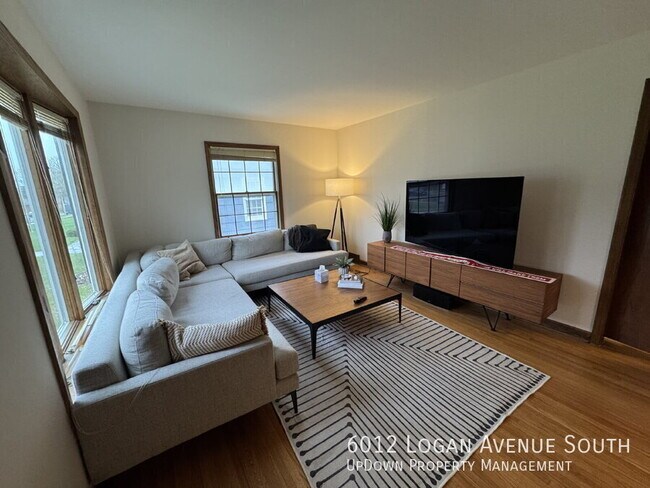 Foto del edificio - 6012 Logan Ave S