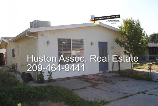 Building Photo - 3936 Dennis Avenue