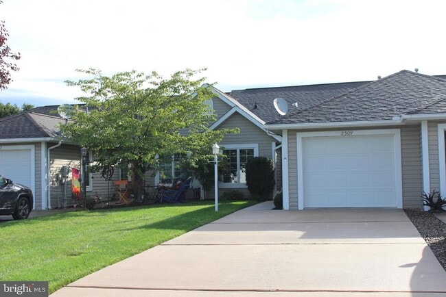 Building Photo - 2309 Aronimink Cir
