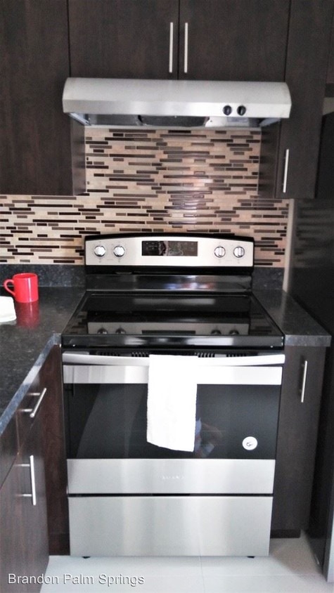 Primary Photo - 965 Manor Dr