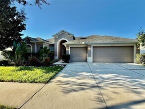 Building Photo - 10755 Rockledge View Dr