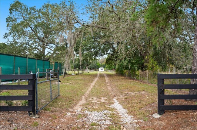 Foto del edificio - 4218 Lake Hancock Rd