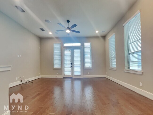 Foto del edificio - 5430 Cornish St