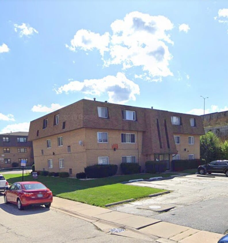 10440 Natoma Ave Unit 12, Chicago Ridge, IL 60415 Condo for Rent in
