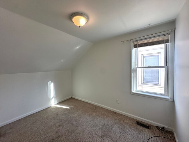 Foto del edificio - 210 Norway Ave