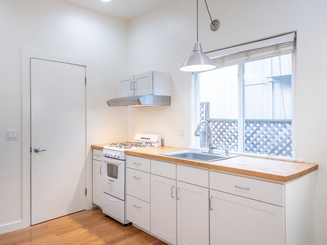 961 Central Ave Unit 961 Central Ave Studio, Sonoma, CA 95476 Room