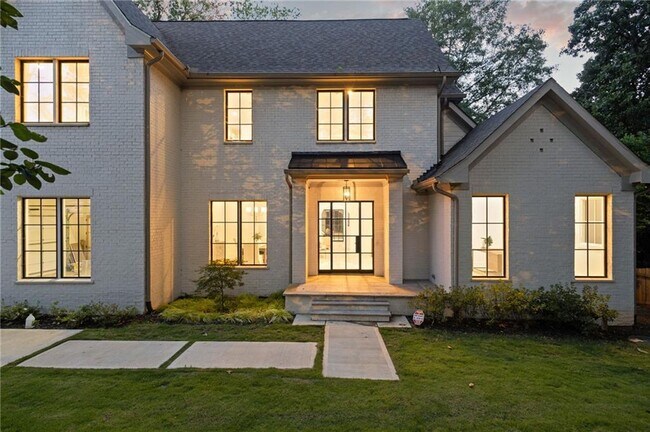 Foto del edificio - 1074 Moores Mill Rd NW