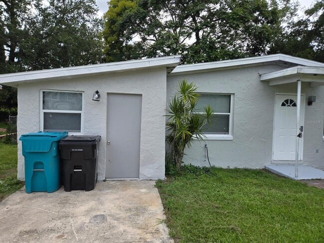 Foto del edificio - 1214 Dewey Ave
