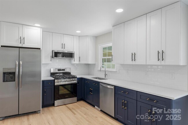 Foto del edificio - 2509 Wesley Chapel Rd