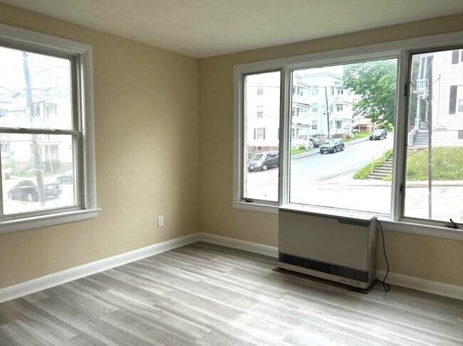 Building Photo - 229 Ash St. Apt. 1