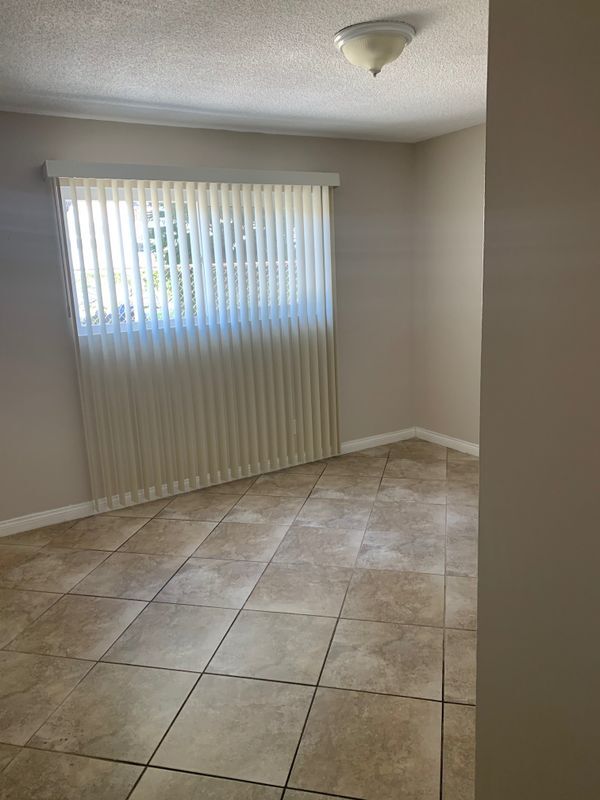 Foto del edificio - 13103 Kornblum Ave.