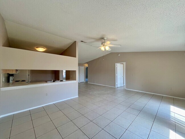 Foto del edificio - Orlando - 2 Bedroom, 2 Bathroom, 1 Car Gar...