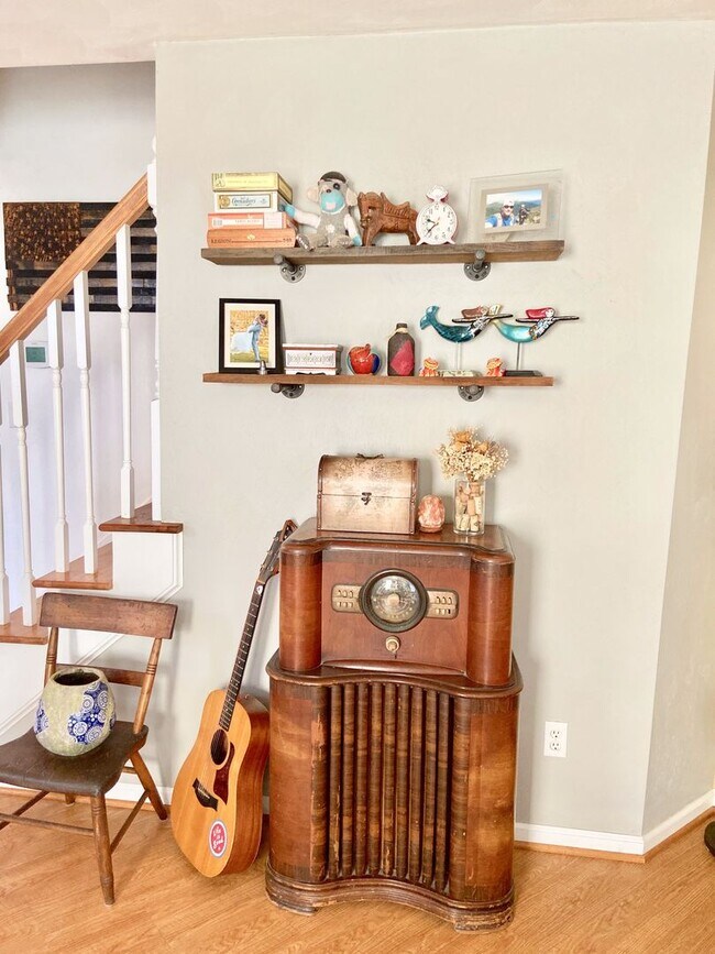 Foto del edificio - 3BD/2.5BA Home in Chicks Beach with Garage...