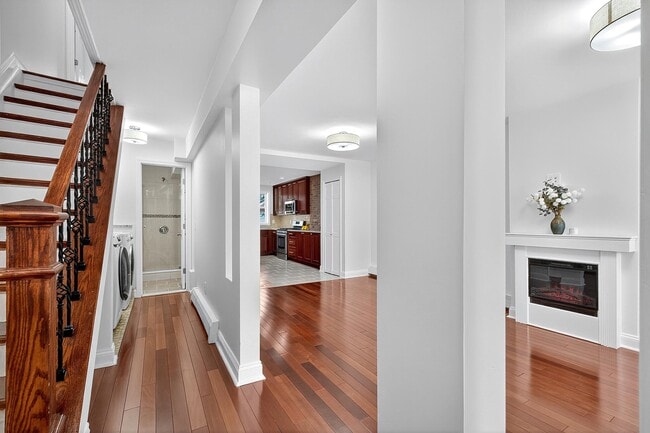 Foto del edificio - 382 Webster Ave