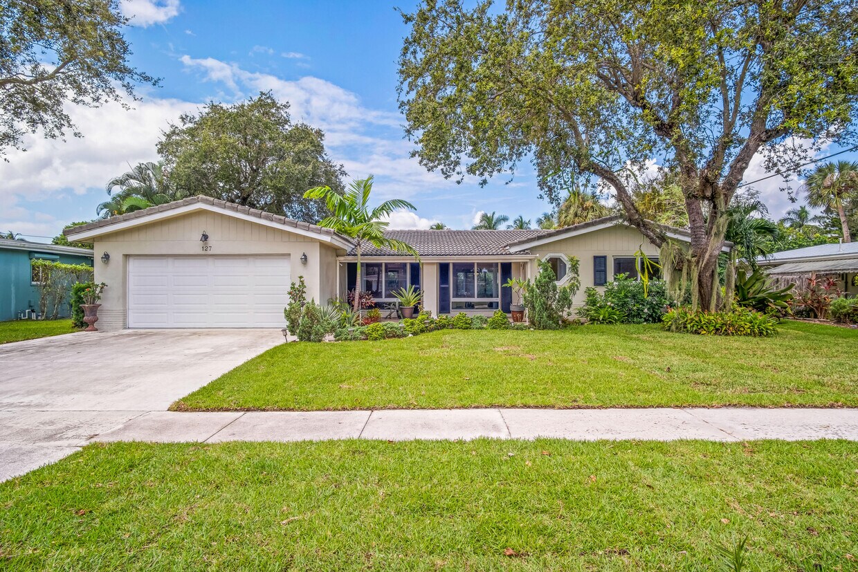Foto principal - 127 SW 7th Ave