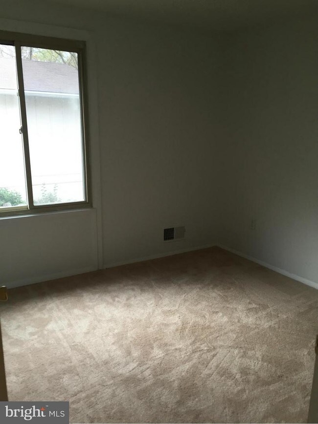 Foto del edificio - 12726 Torrington St
