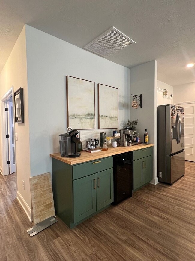 Foto del edificio - 4 Bedroom, 2 Bath Home